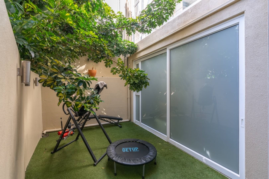 3 Bedroom Property for Sale in Green Point Western Cape